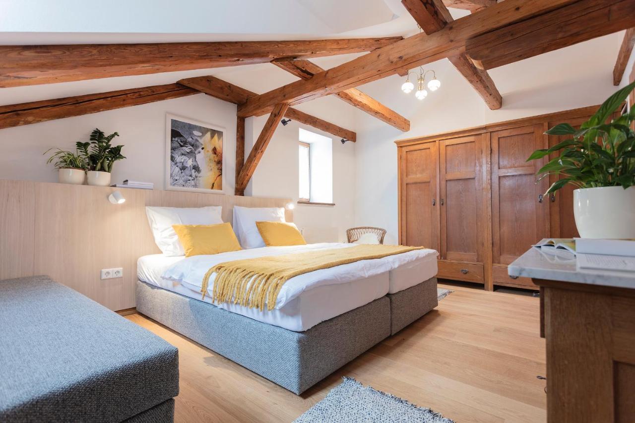 Ledererhaus *